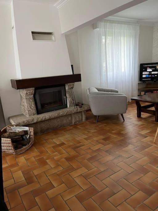 Maison Bretonne 7 Personnes Mellac Dış mekan fotoğraf